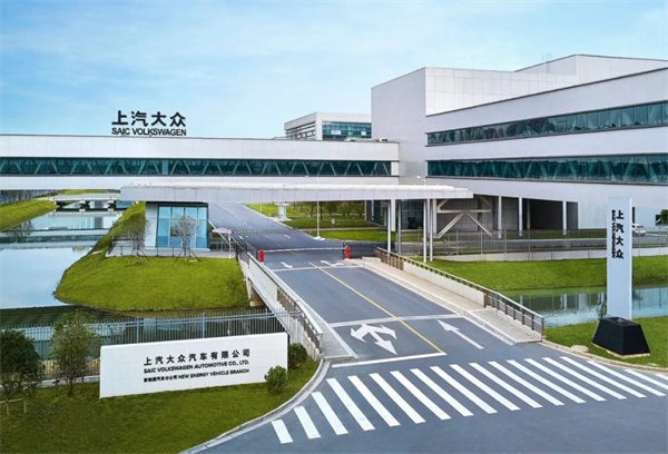 品牌丨合资品牌销冠续写传奇：上汽大众以"油电并进"迎战2025