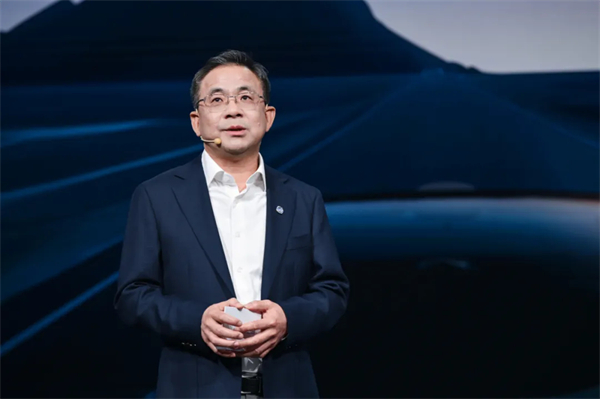 诸神乱战下，上汽以厚度重塑"老大"担当