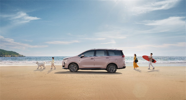 全球唯一10万级混动MPV——上汽大通 G50 混动上市，售价13.98万起